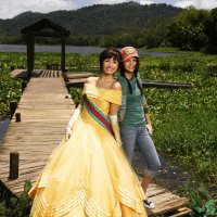 Demi Lovato Y Selena Gomez En Princess Protection Program Moviehaku